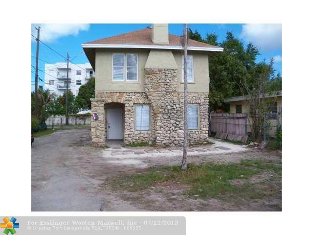 652 83 LN, Miami, FL 33138