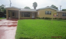2701 EVERGLADES DR Hollywood, FL 33023