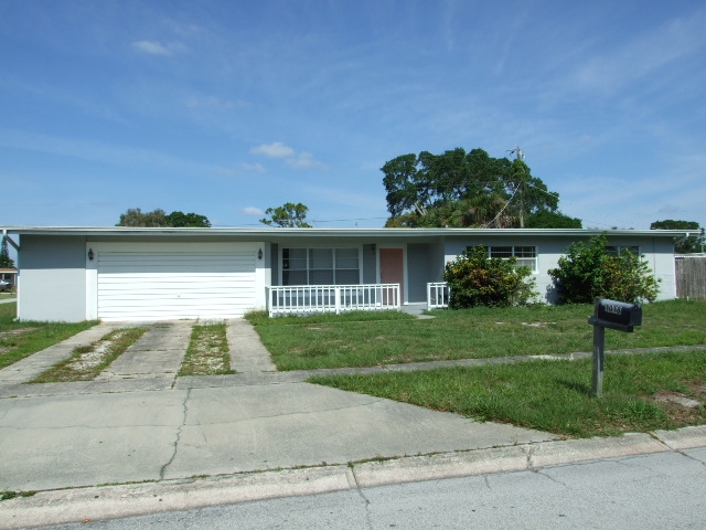 1018 Hoover St, Melbourne, FL 32935