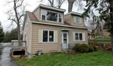 5117 N Leeside St Mchenry, IL 60050