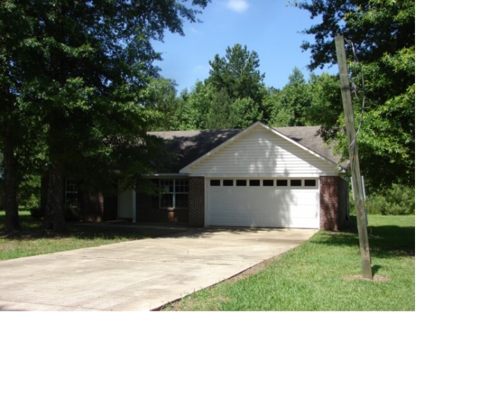 1583 Horseshoe Cir, Starkville, MS 39759