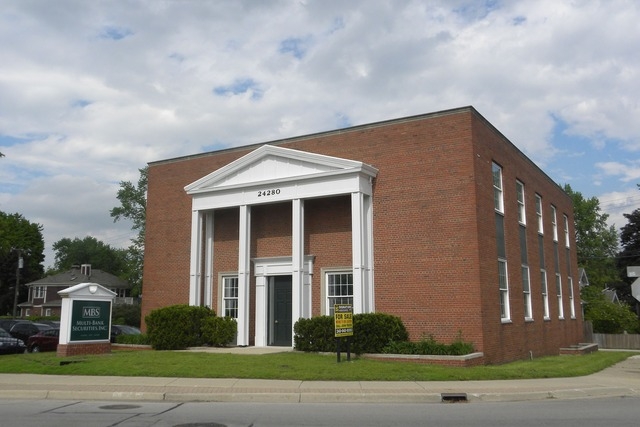 24280 Woodward Avenue, Pleasant Ridge, MI 48069