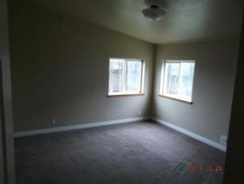 1232 S Tower Ave, Centralia, WA 98531