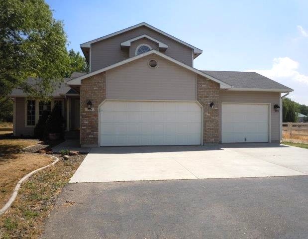 906 N 52nd Street, Nampa, ID 83687