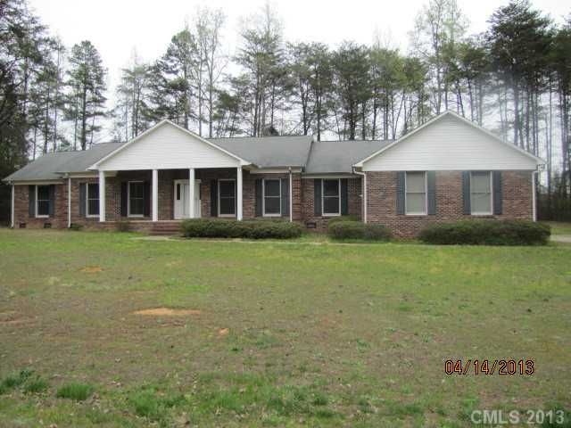 3040 Stablegate Dr, Gastonia, NC 28052