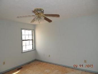 596 Ridge Rd, Macon, GA 31217