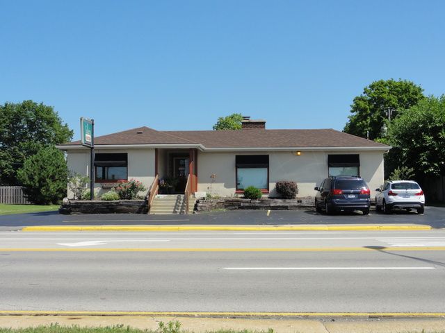 510 E Riverside Blvd, Loves Park, IL 61111