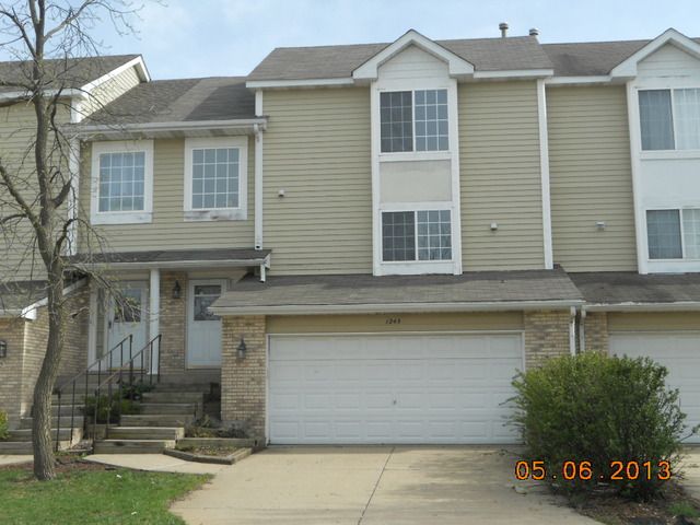 1245 Karyn Ln, Grayslake, IL 60030