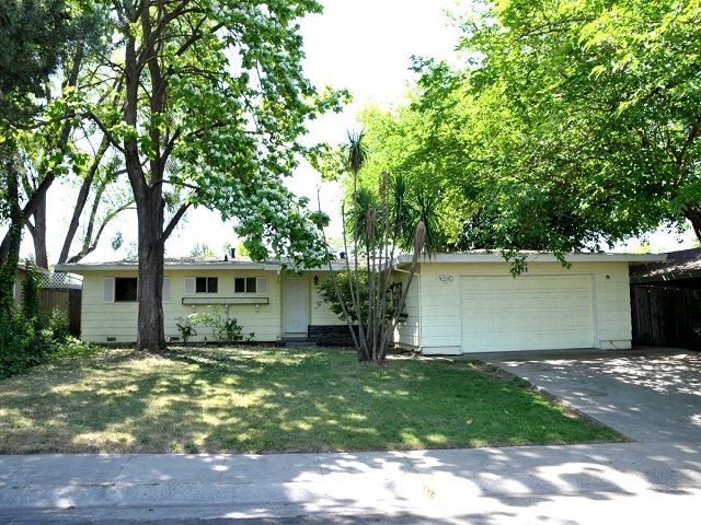 6140 Winding Way, Carmichael, CA 95608