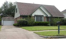 402 Oak Harbor Dr Houston, TX 77062