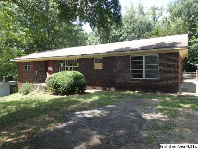 422 Brookview Dr, Talladega, AL 35160