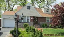 21 Longfellow Dr Huntington Station, NY 11746