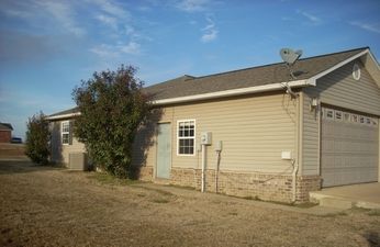 15 Patterson Lane, Cave City, AR 72521