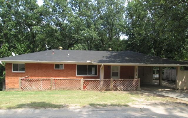 4704 N Vine St, North Little Rock, AR 72116