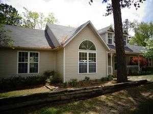 7 Charles Cir, Eureka Springs, AR 72632