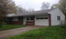 16 Carma Dr Dayton, OH 45426