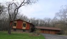 220 Blackhawk Trl Algonquin, IL 60102