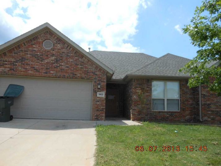 2633 N Shadow Crest Dr, Fayetteville, AR 72704