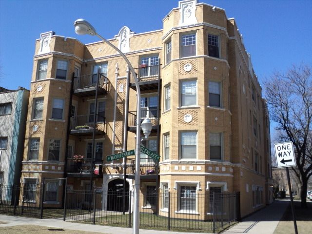 6056 N Washtenaw Ave Unit 2, Chicago, IL 60659