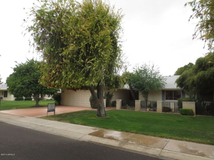 18010 N 99th Dr, Sun City, AZ 85373