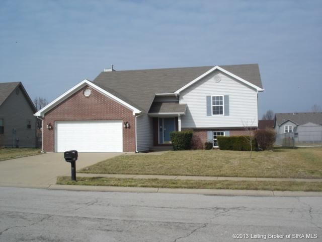 2407 Arthur St, Jeffersonville, IN 47130