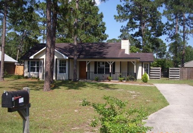 614 Oak Street, Hinesville, GA 31313