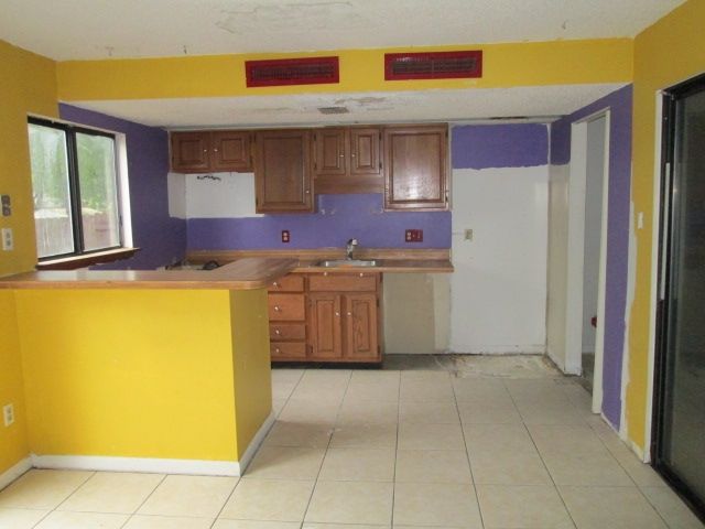 2576 Green Spring Dr, Jacksonville, FL 32246