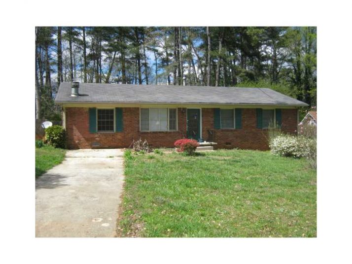 4346 Long Pines Ct, Tucker, GA 30084