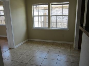 9131 Dwyer Rd, New Orleans, LA 70127