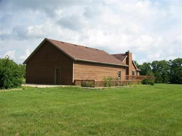 61183 Fellows St, South Bend, IN 46614