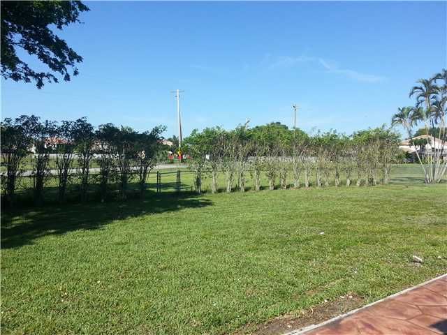 5356 Courtney Cir, Boynton Beach, FL 33472