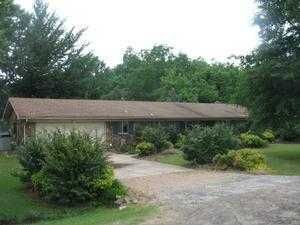 3250 Riverview Dr, Norfork, AR 72658