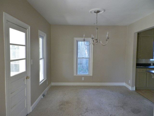 809 Cedar St, Lapeer, MI 48446