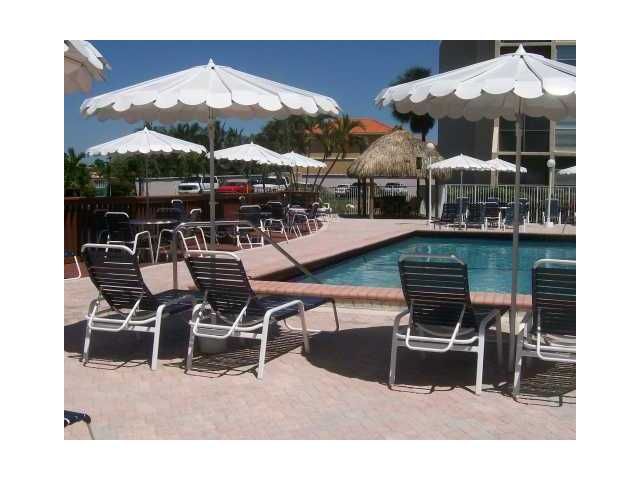 2001 ATLANTIC SHORES BL # 516, Hallandale, FL 33009