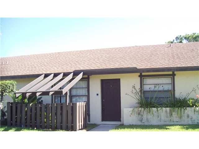 39 Via De Casas Norte, Boynton Beach, FL 33426