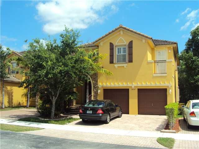 15257 SW 8 WAY # **, Miami, FL 33194