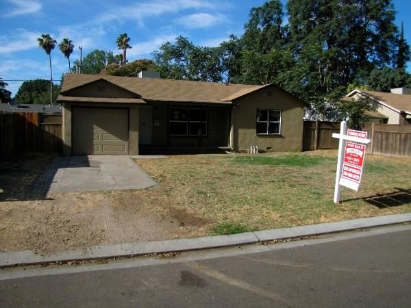 2348 Carol St, Modesto, CA 95354