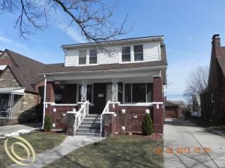 5426 Orchard Ave, Dearborn, MI 48126