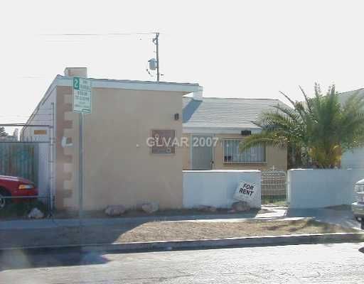 915 S. 1st Street, Las Vegas, NV 89101