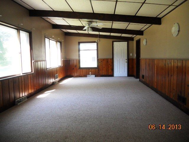 2966 Jackson St, Saginaw, MI 48604