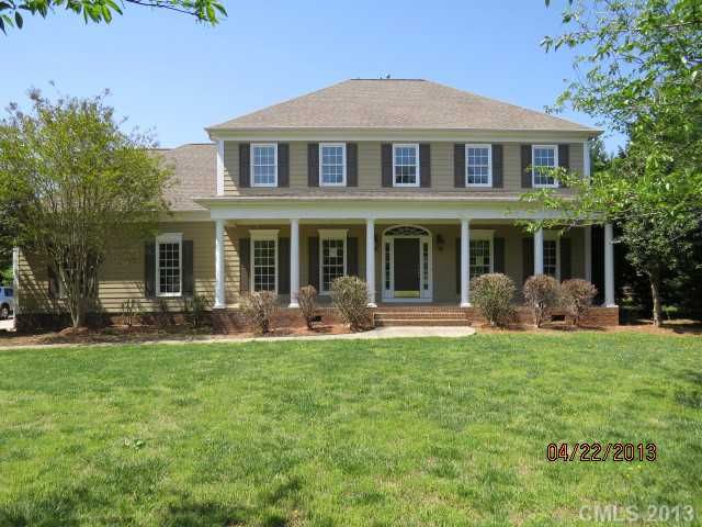 19625 Callaway Hills Ln, Davidson, NC 28036