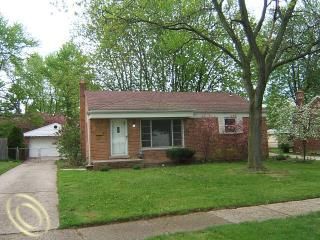 24158 Broadview Dr, Farmington, MI 48336