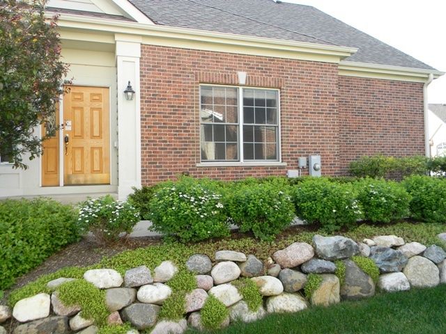 3933 Honeymoon Rdg, Lake In The Hills, IL 60156