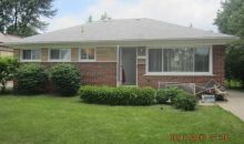 23777 Beverly St Saint Clair Shores, MI 48082