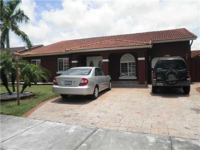 17901 SW 152 CT, Miami, FL 33187