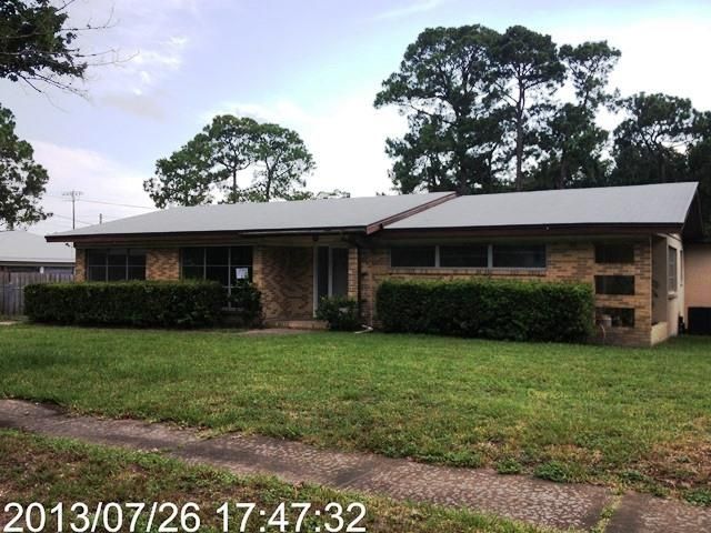 3724 Heath Rd, Jacksonville, FL 32277