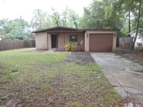 820 Rosalia Dr, Sanford, FL 32771