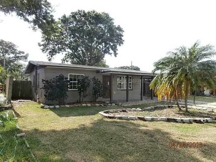 7110 64th St N, Pinellas Park, FL 33781