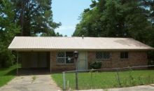 80 Charmingdale Dr N Monroe, LA 71202