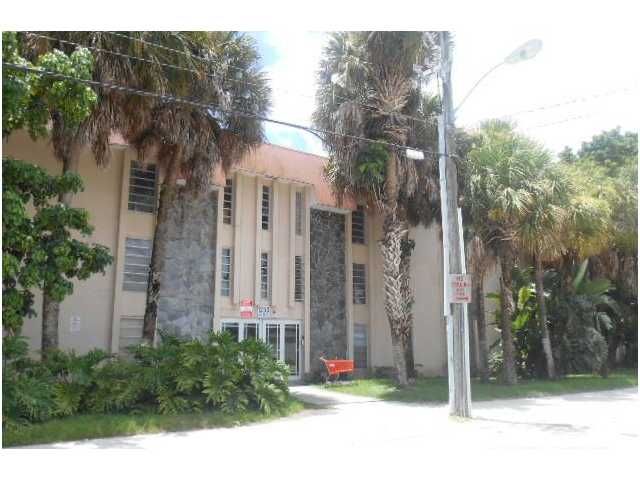 1230 W 54th St Apt 121a, Hialeah, FL 33012
